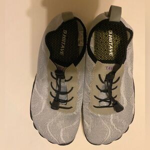 Hiitave womens rubber sock beach shoes Euro 38